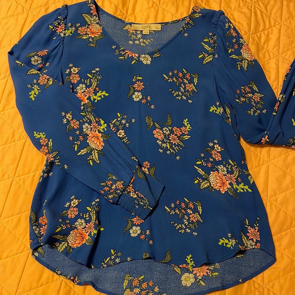 Loft long sleeve blouse size small petite
